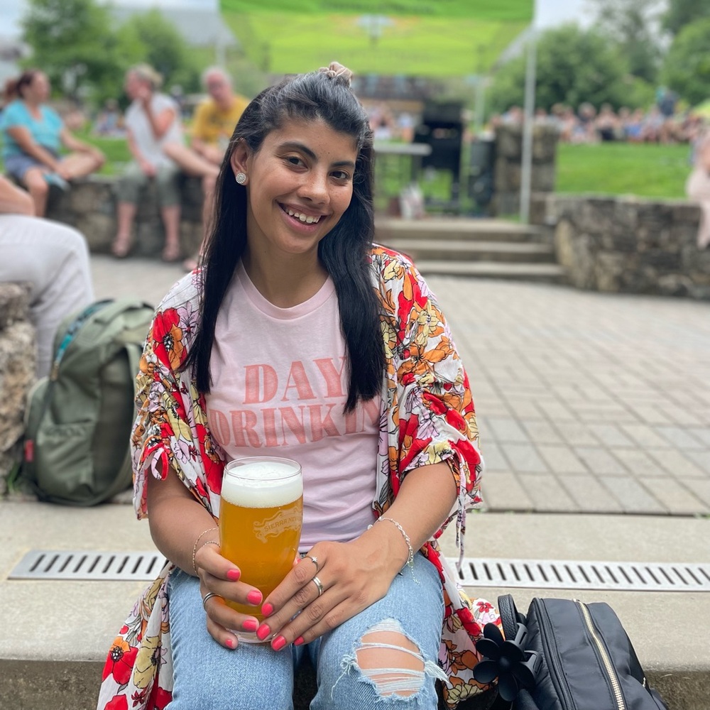 Meet your Posher, Desiree